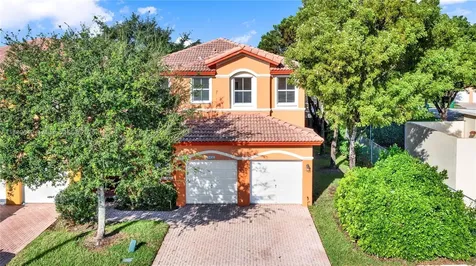8450 NW 113th Passage Doral FL 33178