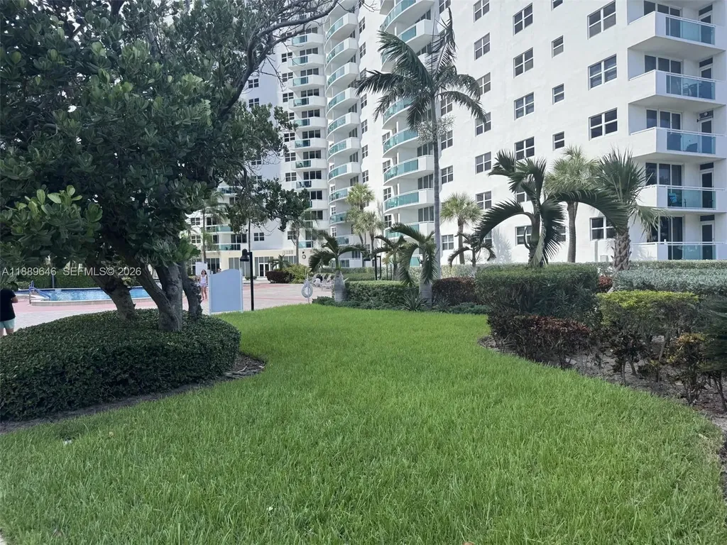 3001 S Ocean Drive Hollywood FL 33019