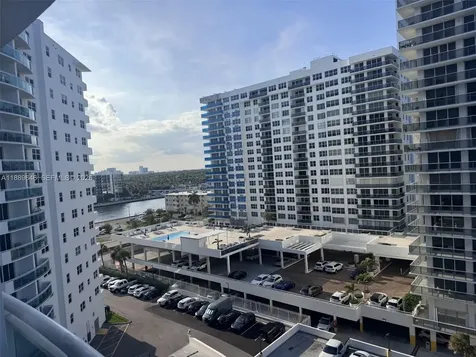 3001 S Ocean Drive Hollywood FL 33019
