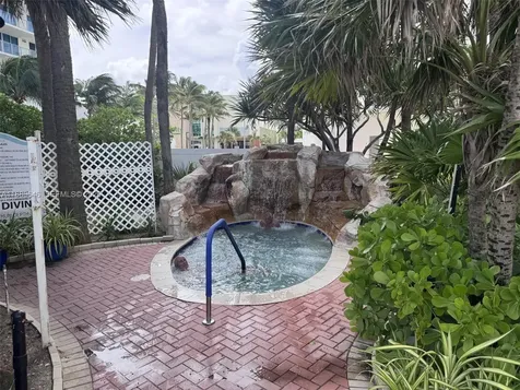 3001 S Ocean Drive Hollywood FL 33019