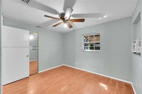 6210 SW 38th Street Davie FL 33314