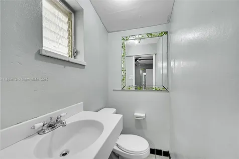 6210 SW 38th Street Davie FL 33314