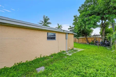 6210 SW 38th Street Davie FL 33314