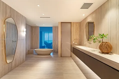 18501 Collins Avenue Sunny Isles Beach FL 33160