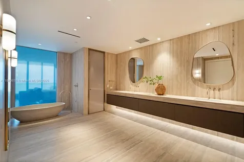 18501 Collins Avenue Sunny Isles Beach FL 33160
