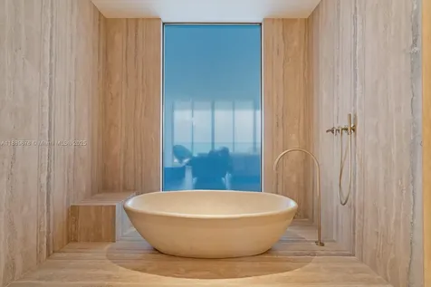 18501 Collins Avenue Sunny Isles Beach FL 33160