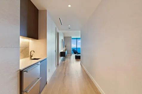 18501 Collins Avenue Sunny Isles Beach FL 33160