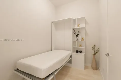 18501 Collins Avenue Sunny Isles Beach FL 33160