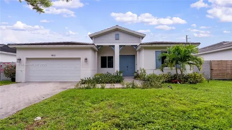 1812 NE 2nd Street Homestead FL 33033