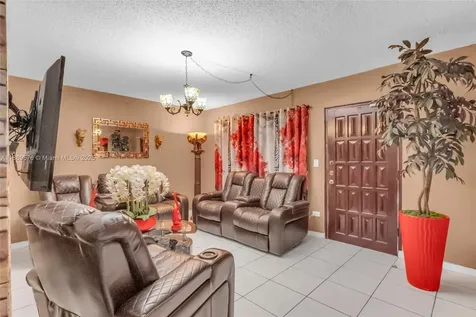 830 E 12th Place Hialeah FL 33010