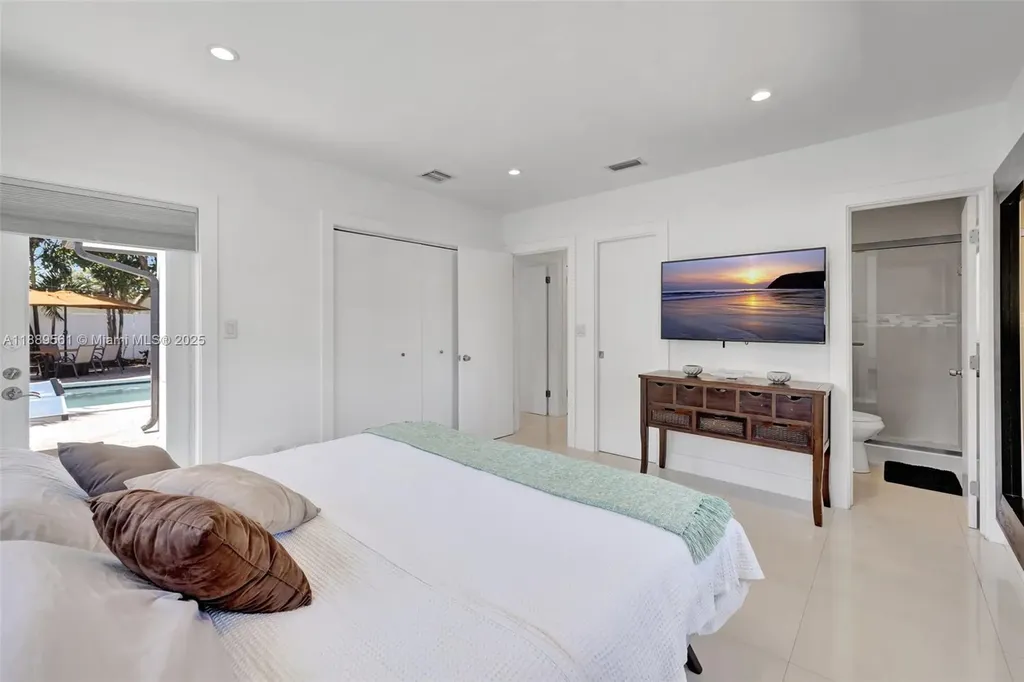 2506 NE 30th Street Fort Lauderdale FL 33306