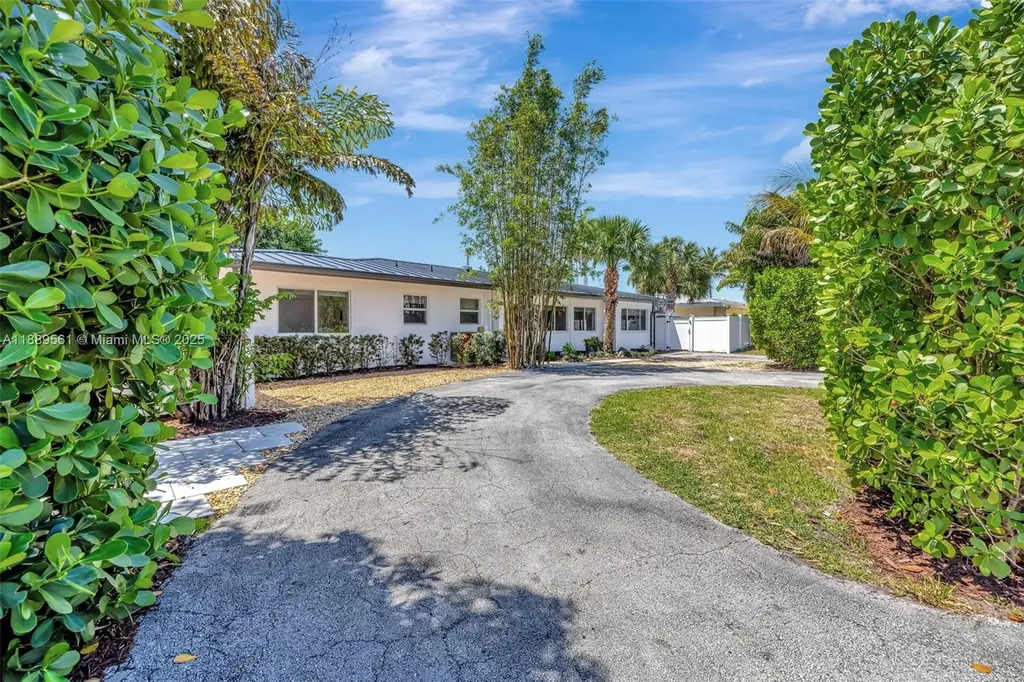 2506 NE 30th Street Fort Lauderdale FL 33306