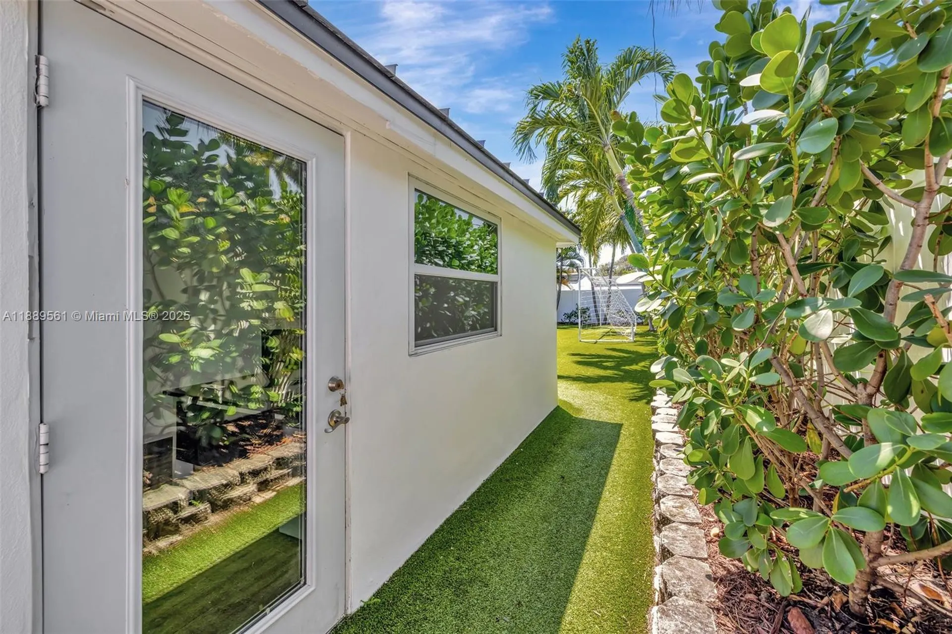 2506 NE 30th Street Fort Lauderdale FL 33306