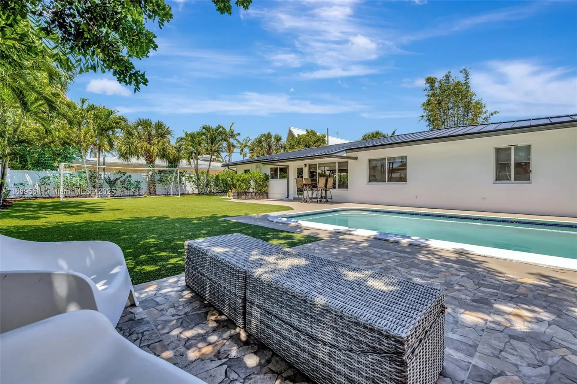 2506 NE 30th Street Fort Lauderdale FL 33306