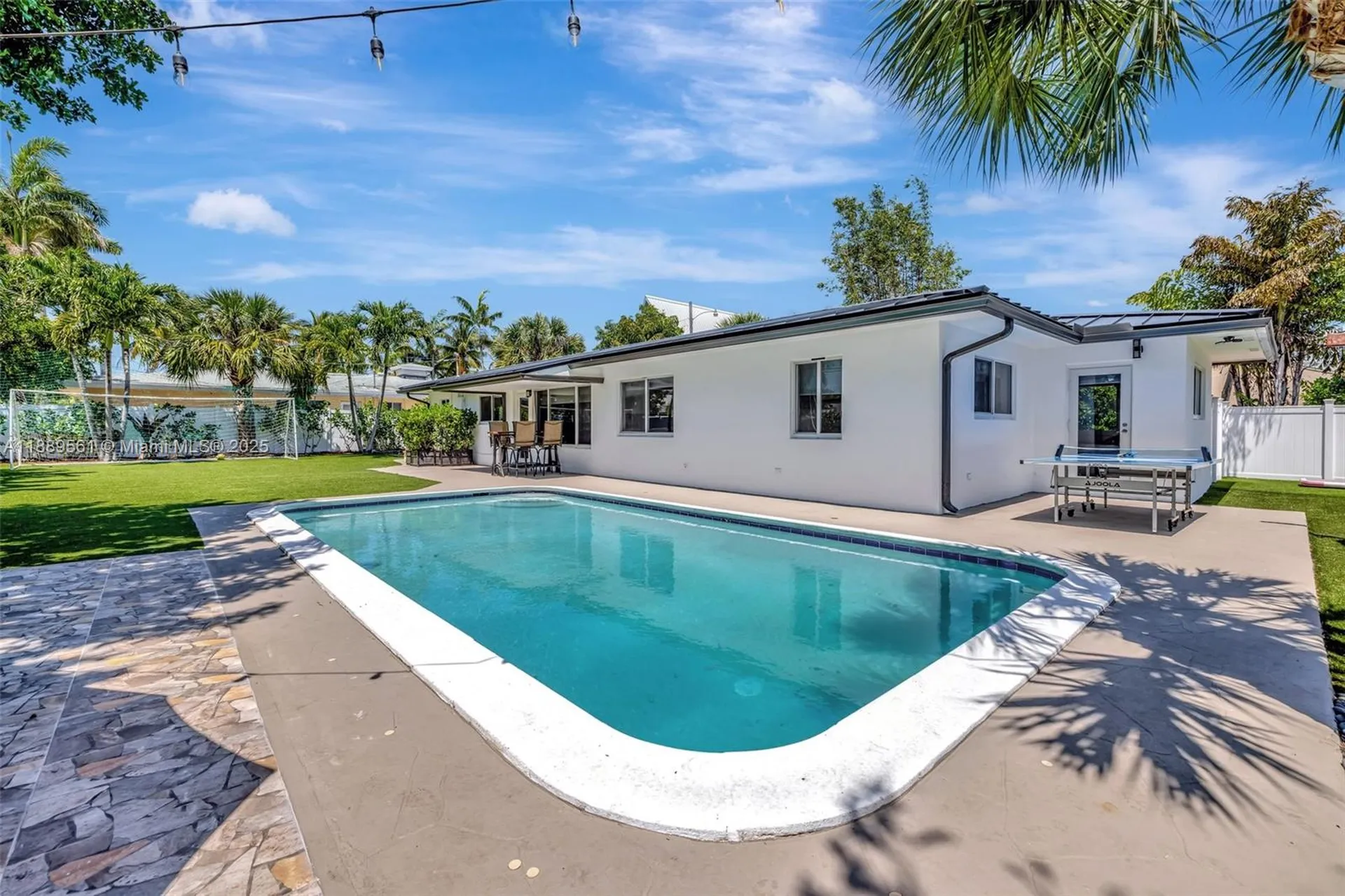 2506 NE 30th Street Fort Lauderdale FL 33306