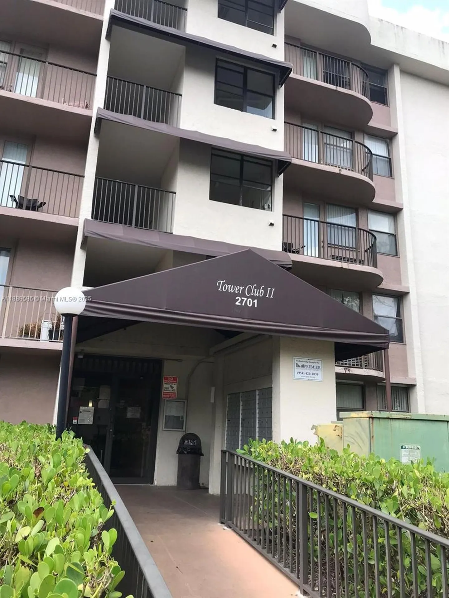 2701 Riverside Drive Coral Springs FL 33065