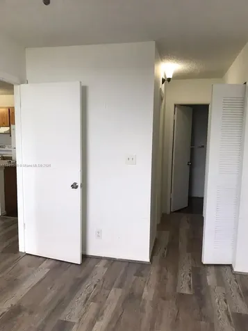 2701 Riverside Drive Coral Springs FL 33065
