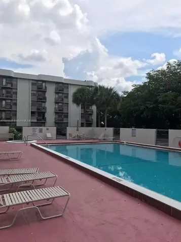 2701 Riverside Drive Coral Springs FL 33065