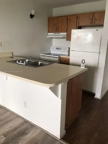2701 Riverside Drive Coral Springs FL 33065