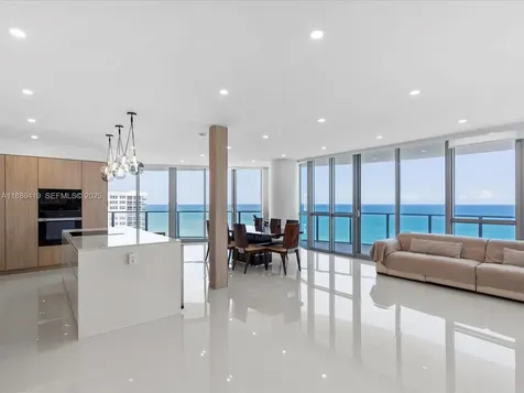 3101 S Ocean Drive Hollywood FL 33019
