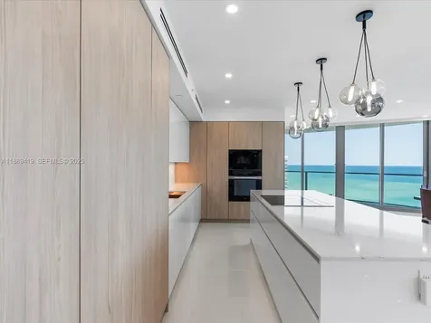 3101 S Ocean Drive Hollywood FL 33019
