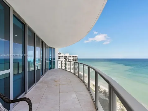 3101 S Ocean Drive Hollywood FL 33019