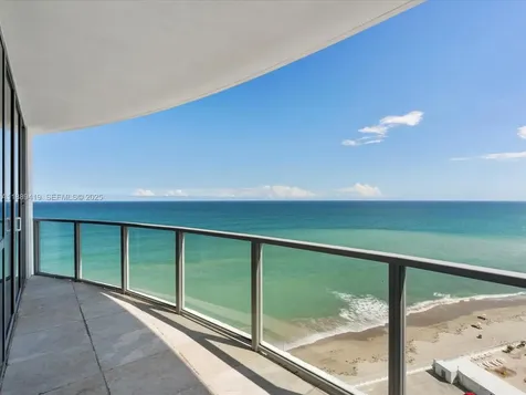 3101 S Ocean Drive Hollywood FL 33019