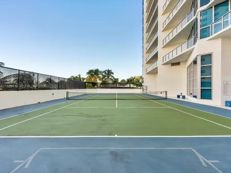 3101 S Ocean Drive Hollywood FL 33019