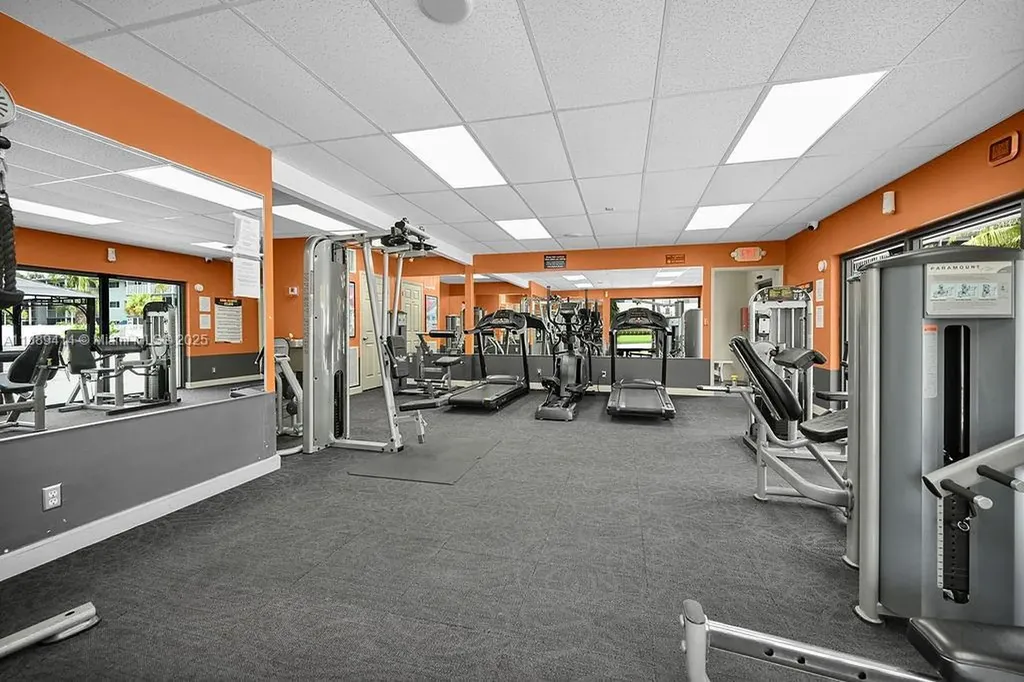 4800 Hillcrest Lane Hollywood FL 33021