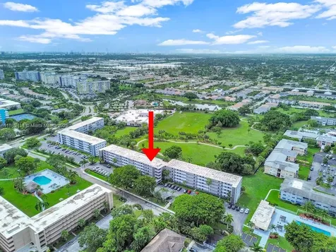 4800 Hillcrest Lane Hollywood FL 33021