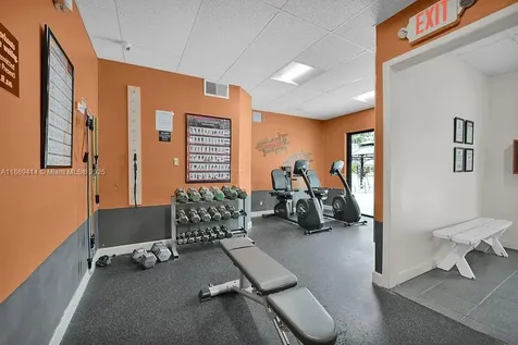 4800 Hillcrest Lane Hollywood FL 33021