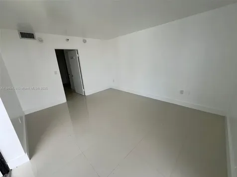 20505 E Country Club Drive Aventura FL 33180