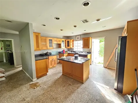 11500 N Miami Avenue Miami FL 33168