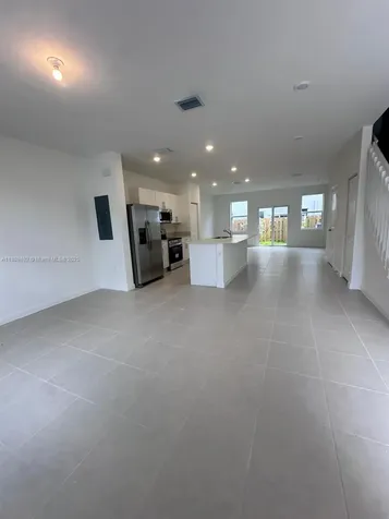 1183 SE 1st Terrace Florida City FL 33034