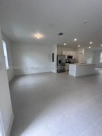 1183 SE 1st Terrace Florida City FL 33034