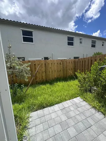 1183 SE 1st Terrace Florida City FL 33034