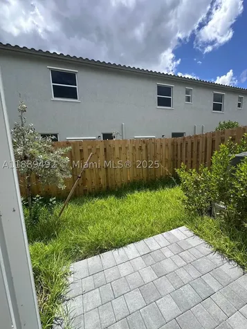 1183 SE 1st Terrace Florida City FL 33034