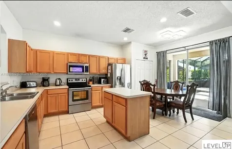 8520 Sunrise Key Drive Kissimmee FL 34747