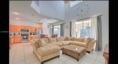 8520 Sunrise Key Drive Kissimmee FL 34747