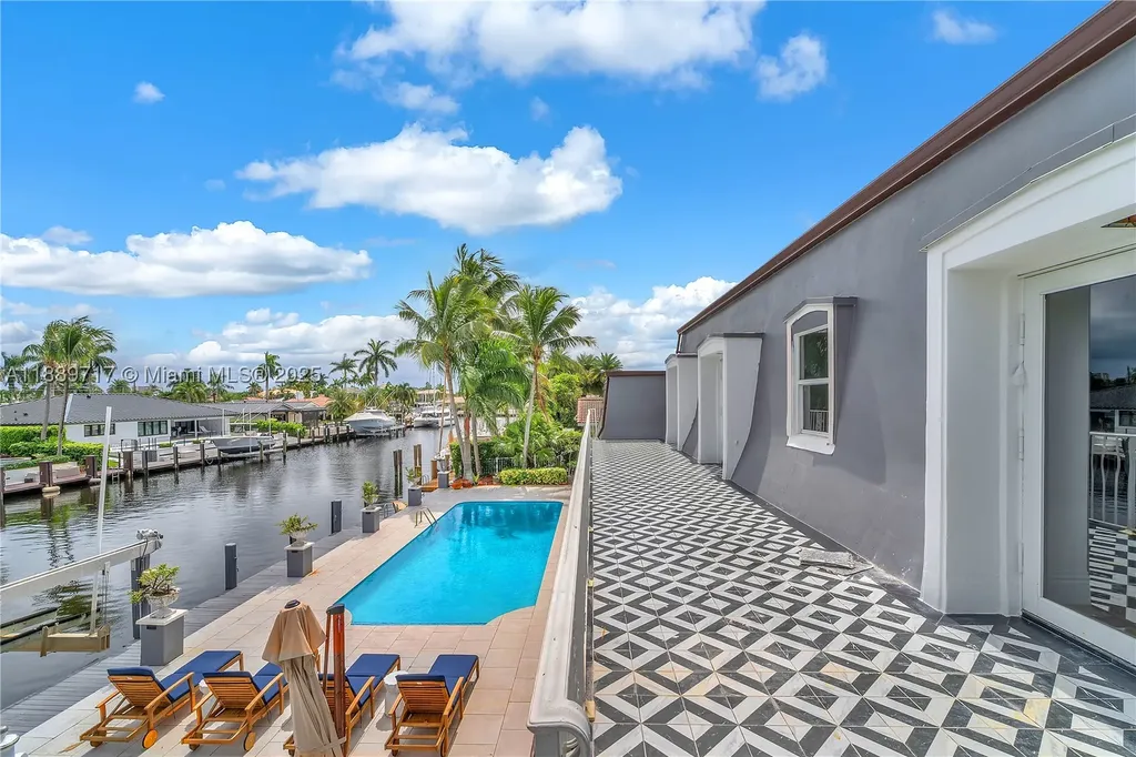 4440 NE 23rd Avenue Lighthouse Point FL 33064