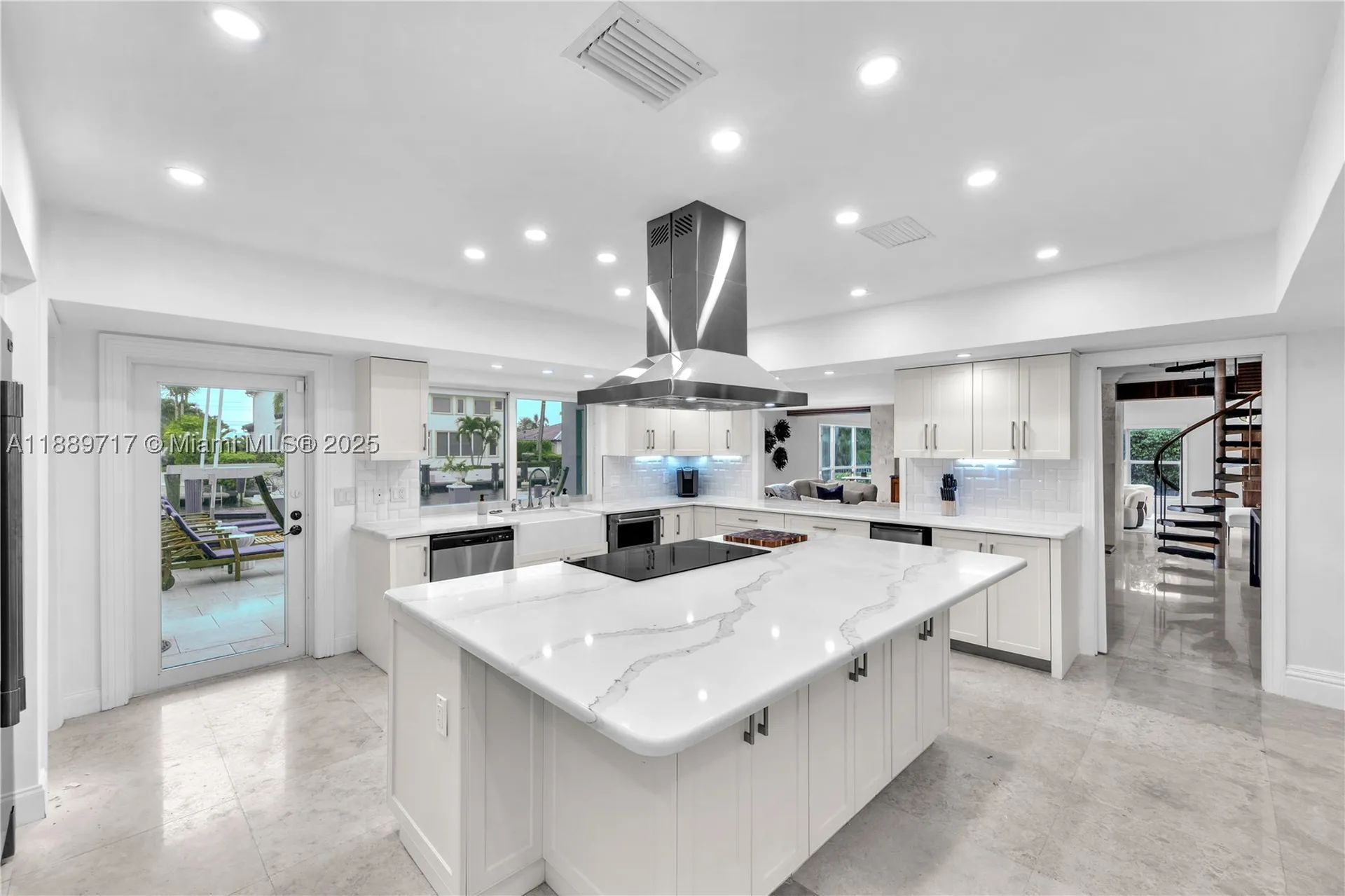 4440 NE 23rd Avenue Lighthouse Point FL 33064