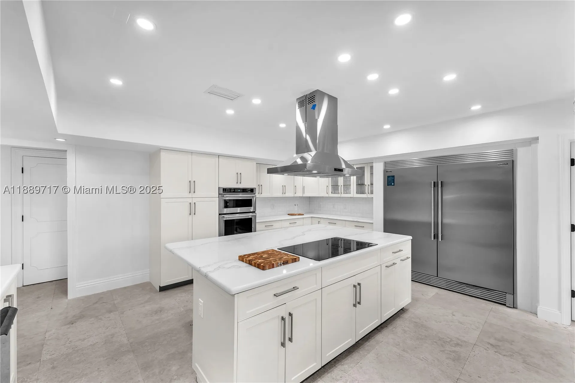 4440 NE 23rd Avenue Lighthouse Point FL 33064