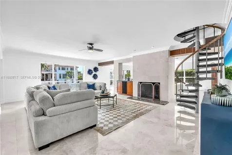 4440 NE 23rd Avenue Lighthouse Point FL 33064
