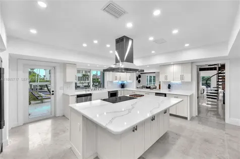 4440 NE 23rd Avenue Lighthouse Point FL 33064