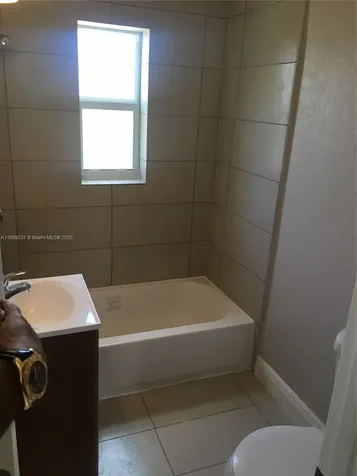 2311 NW 15th Street Miami FL 33125