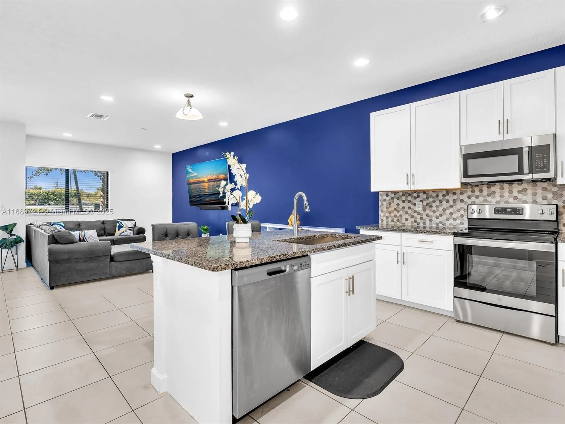 2182 NW 6th Street Fort Lauderdale FL 33311