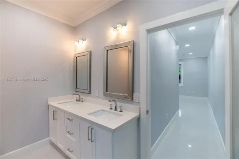 125 SE 22nd Terrace Homestead FL 33033