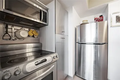 20 Island Avenue Miami Beach FL 33139