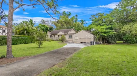 5310 NW 79th Way Parkland FL 33067