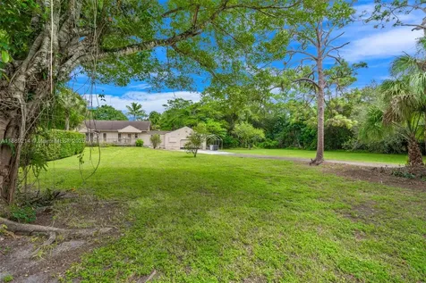 5310 NW 79th Way Parkland FL 33067
